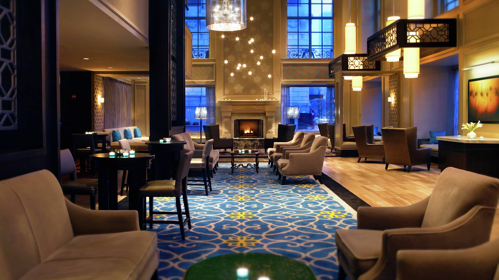 720 South Grill & Bar | Hilton Chicago